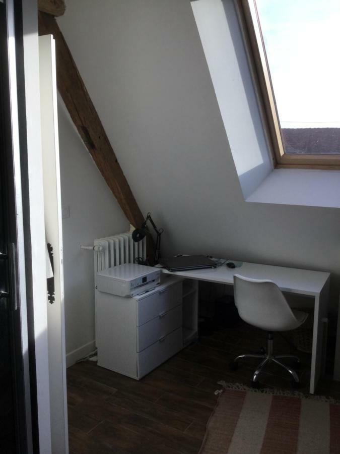 Maison De Sandrine Jumeauville Esterno foto